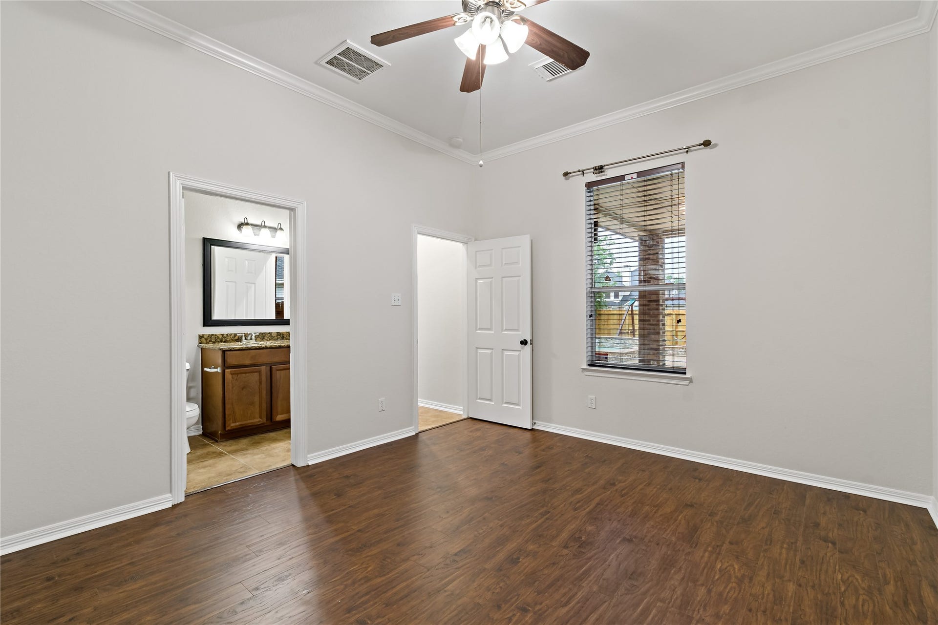 8835 Stowe Creek Lane, Missouri City, TX 77459 8835 Stowe Creek Lane, Missouri City, TX 77459