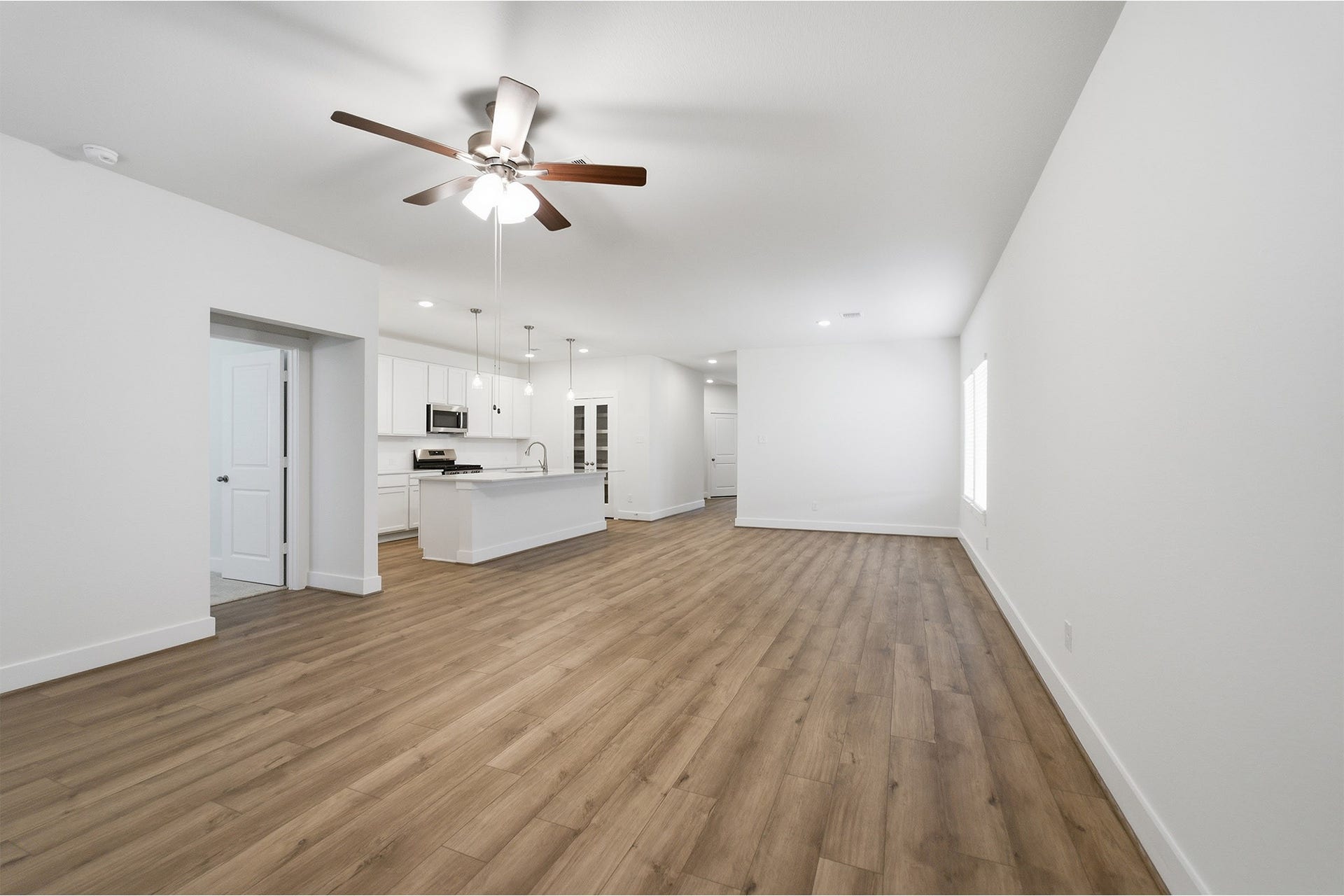 801 Dewberry Road, La Marque, TX 77568 801 Dewberry Road, La Marque, TX 77568