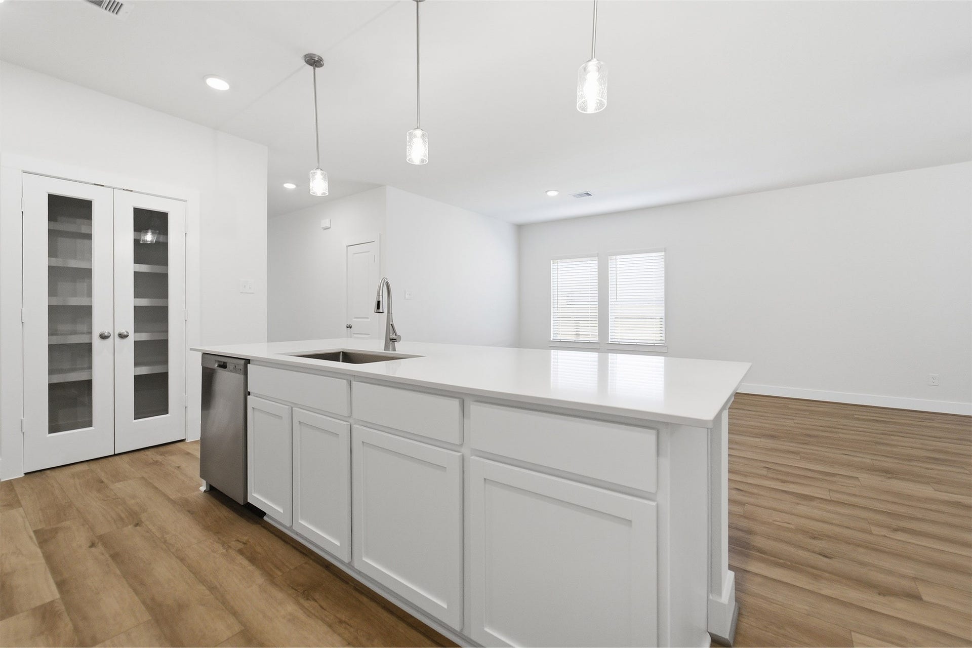 801 Dewberry Road, La Marque, TX 77568 801 Dewberry Road, La Marque, TX 77568