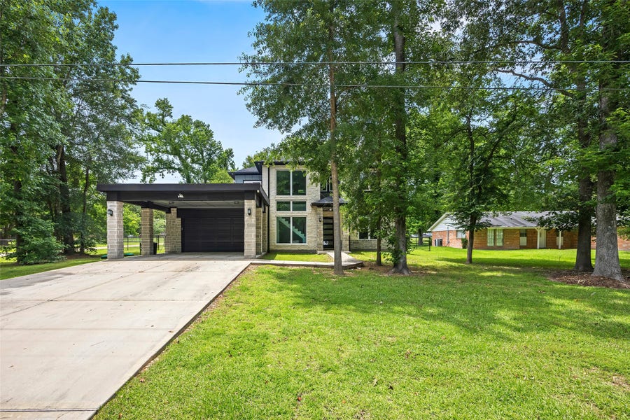 Property photo for 355 County Road 3664, Splendora, TX