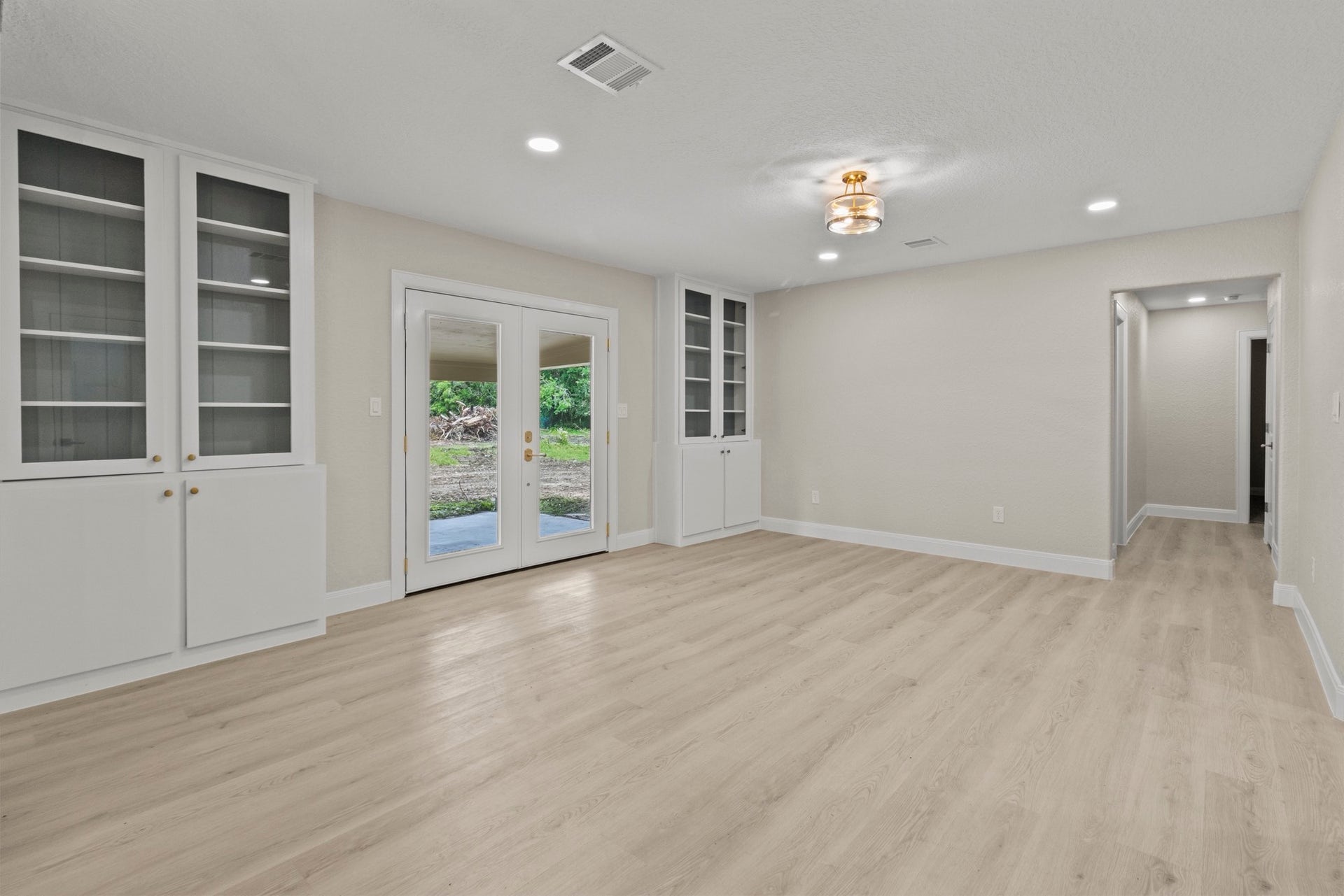 18079 County Road 463, Brazoria, TX 77422 Dining