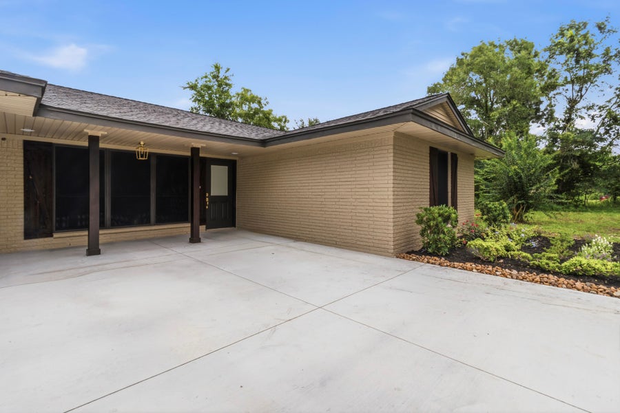 Property photo for 18079 County Road 463, Brazoria, TX