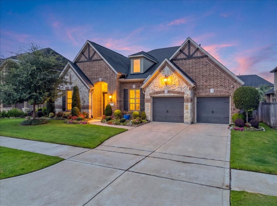 Property photo for 5715 Balcones Ridge Lane, Houston, TX