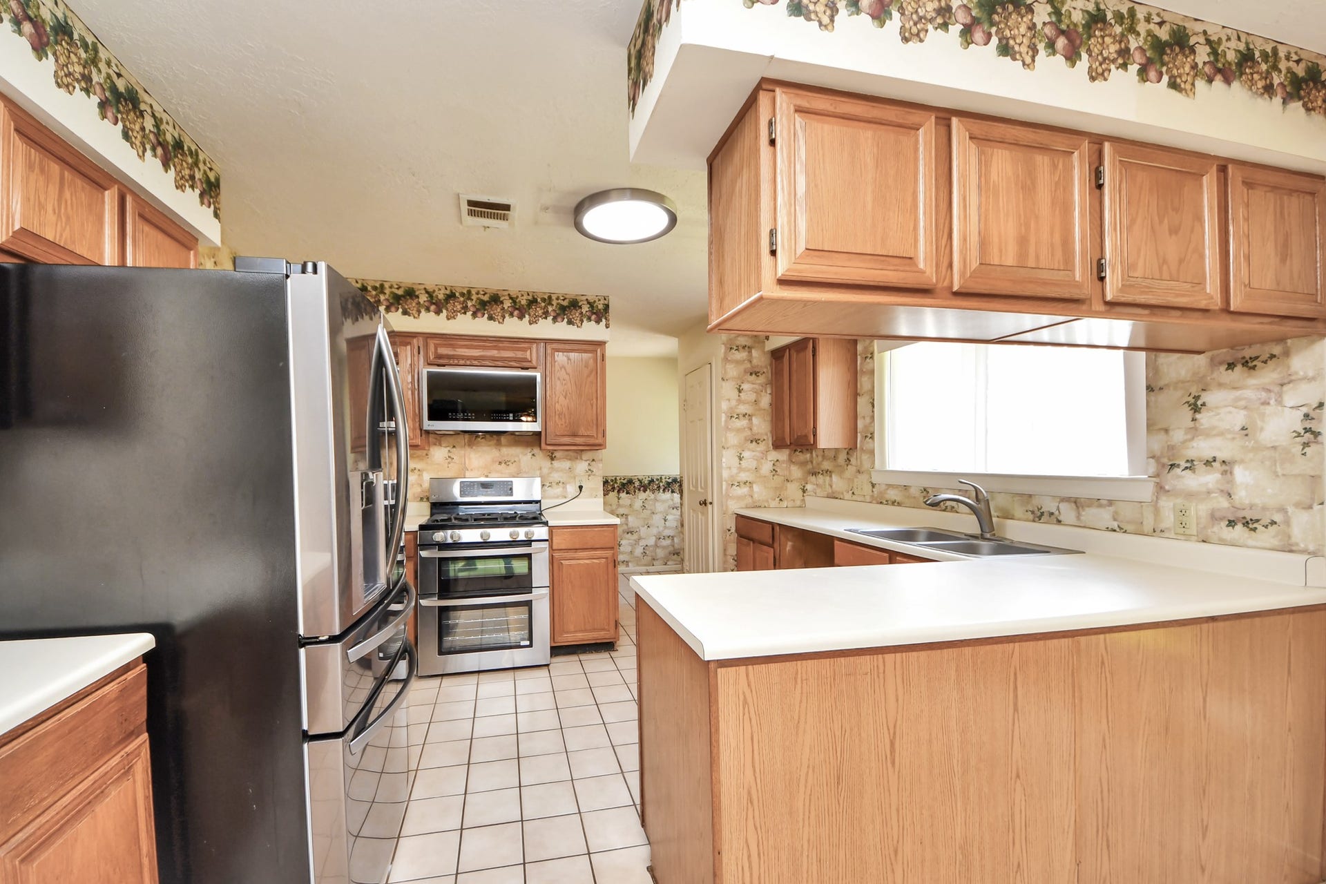 8411 Sunny Ridge Drive, Houston, TX 77095