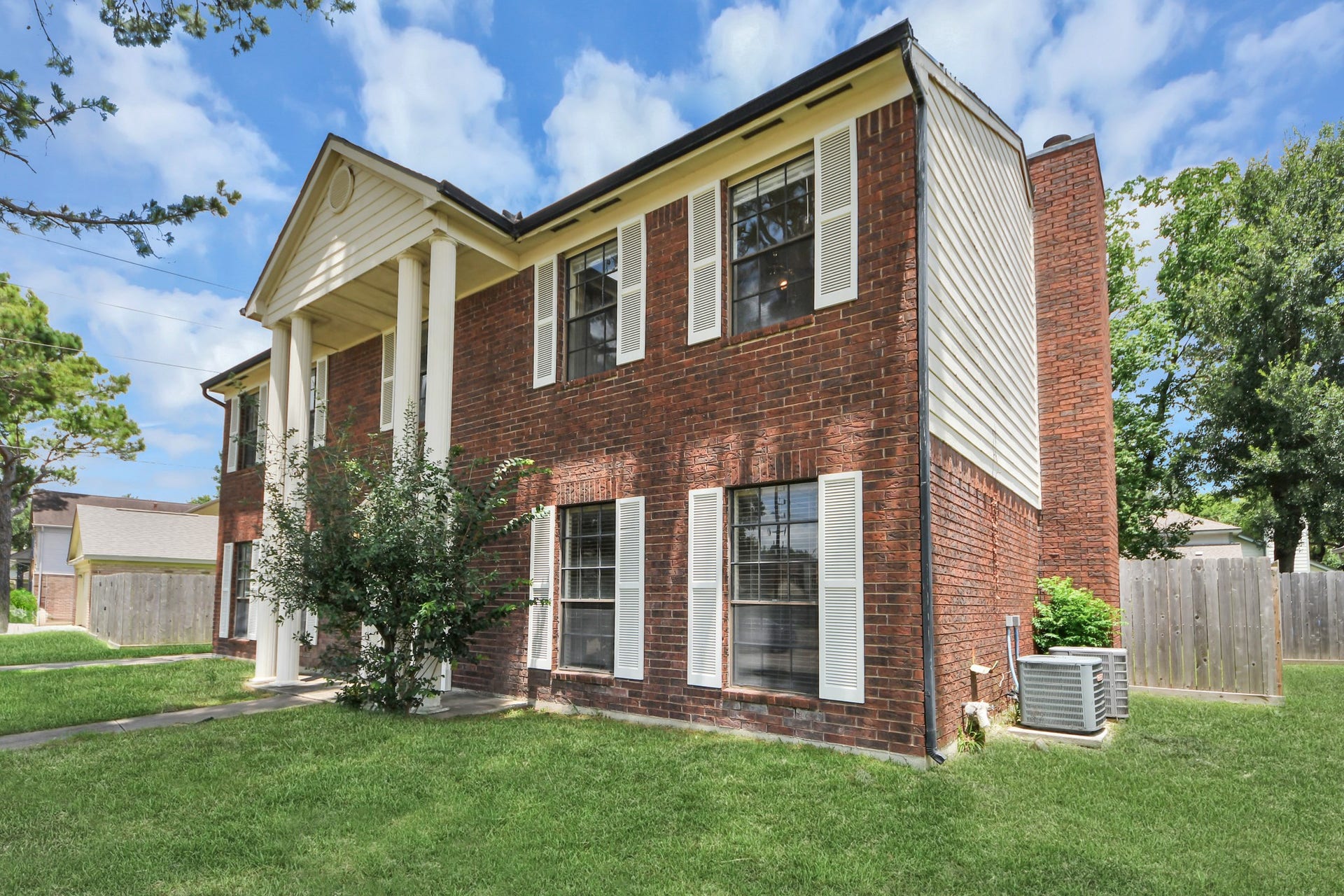 8411 Sunny Ridge Drive, Houston, TX 77095