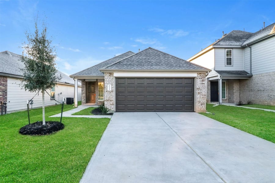 Property photo for 2134 Middle Ridge Drive, Conroe, TX