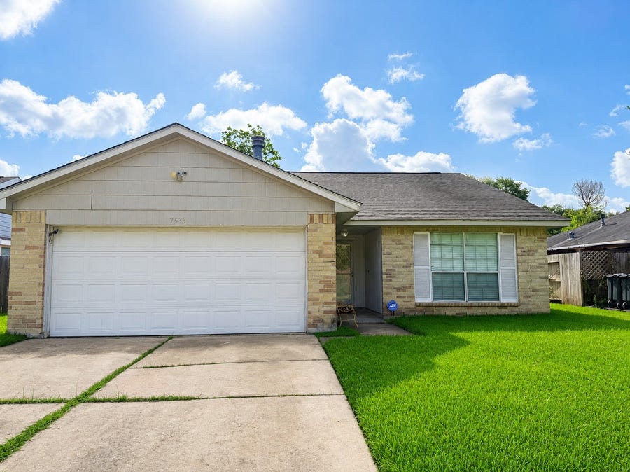 Property photo for 7535 Hablo Drive, Houston, TX