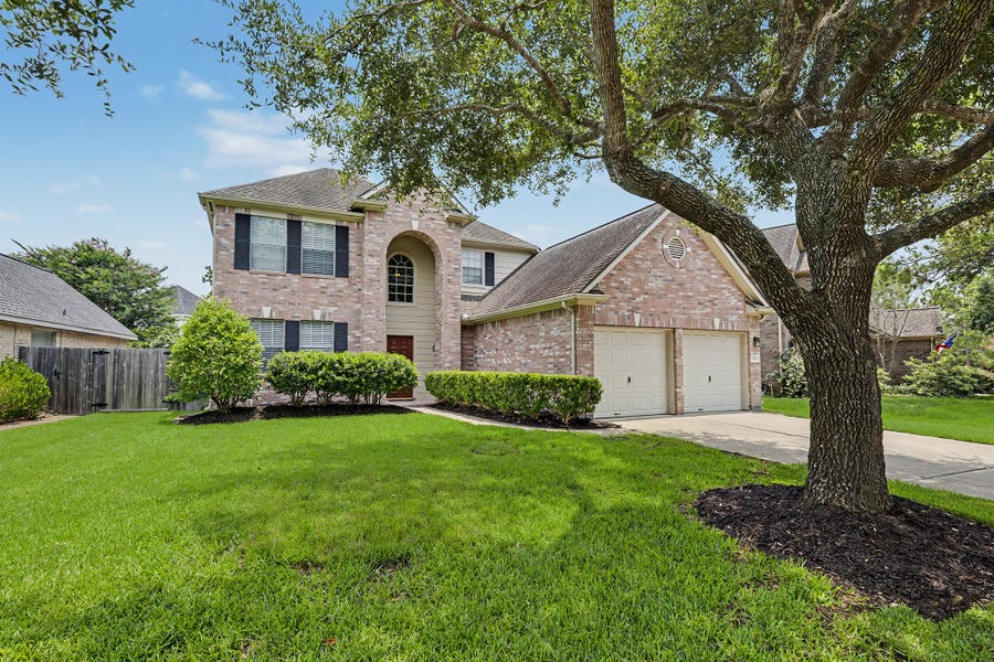 Property photo for 3623 Englewood Drive, Pearland, TX