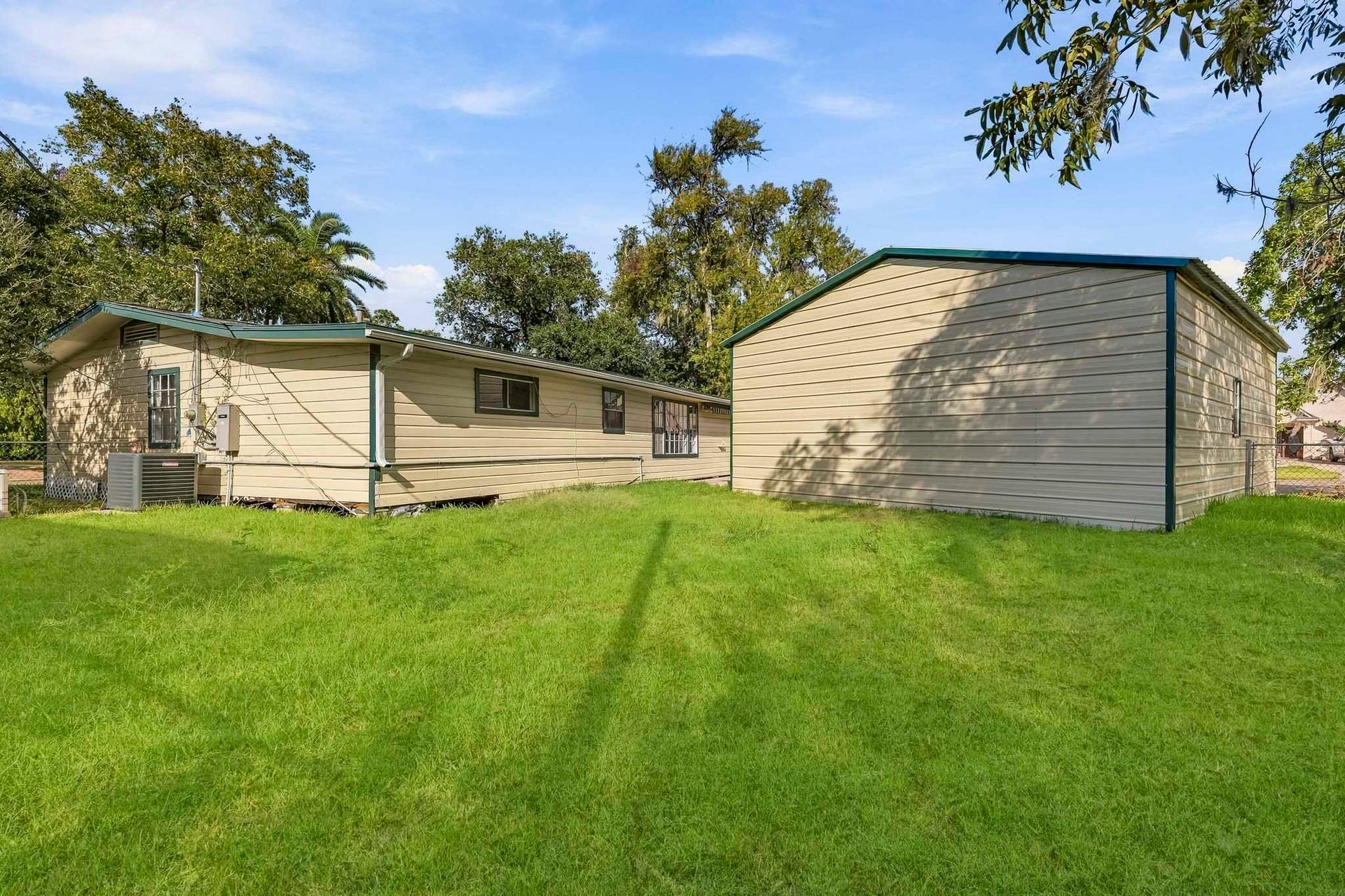 301 Azalea Street, Lake Jackson, TX 77566 301 Azalea Street, Lake Jackson, TX 77566