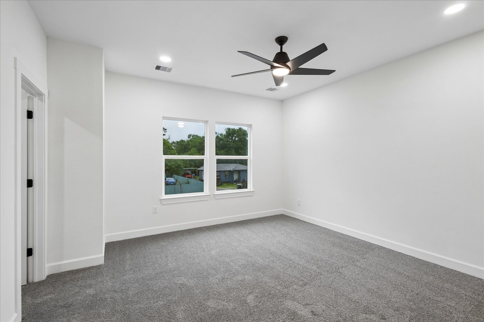 8715 Shotwell Street, #B, Houston, TX 77016 Another view of the spacious primary suite, offering a comfortable and inviting retreat.