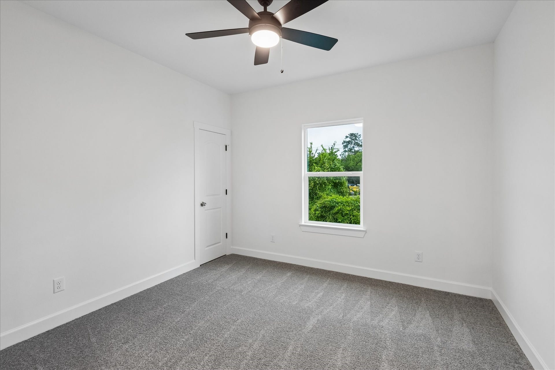 8715 Shotwell Street, #B, Houston, TX 77016 An additional secondary bedroom offering comfort and flexibility.