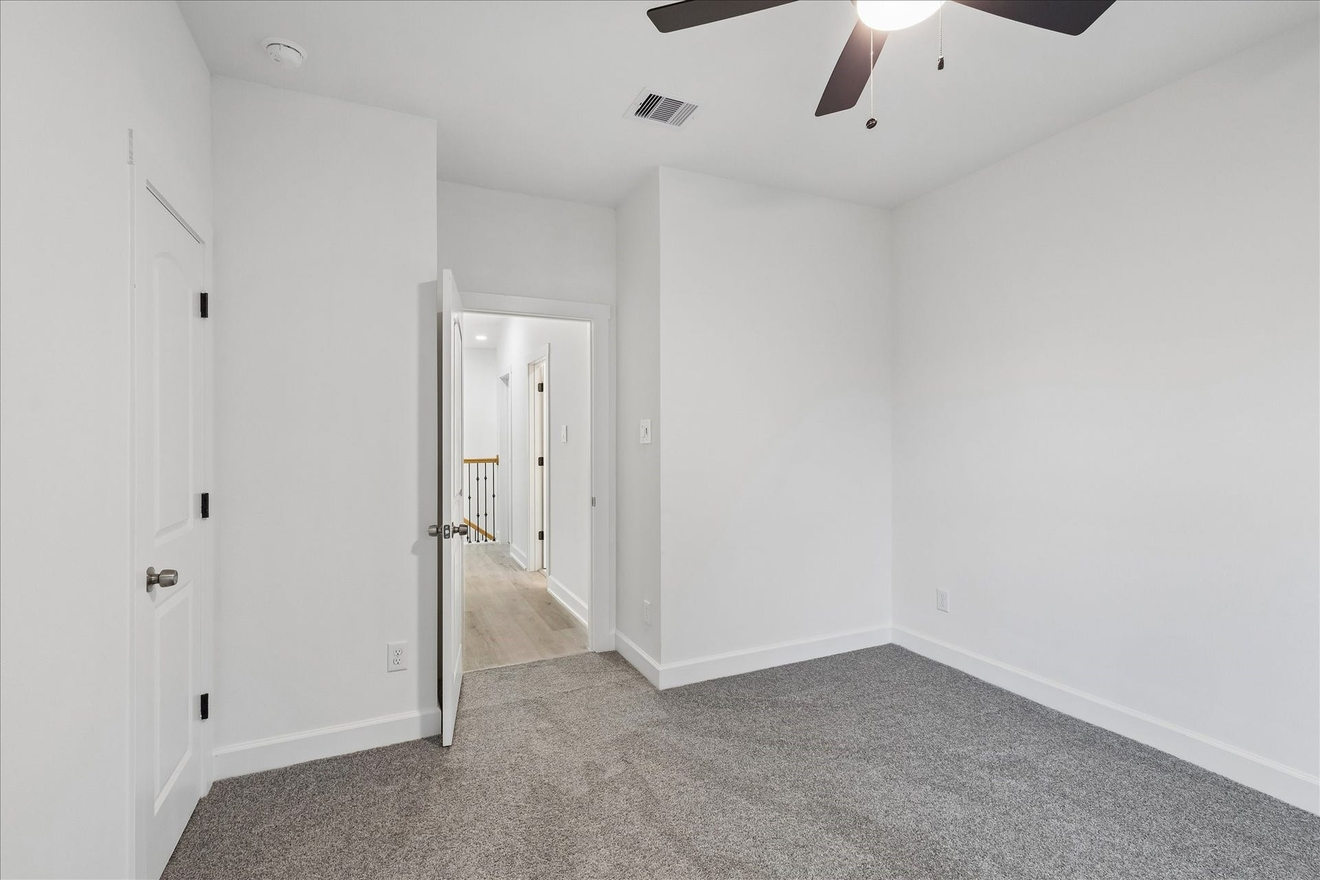 8715 Shotwell Street, #B, Houston, TX 77016 Another view of a spacious and inviting secondary bedroom.