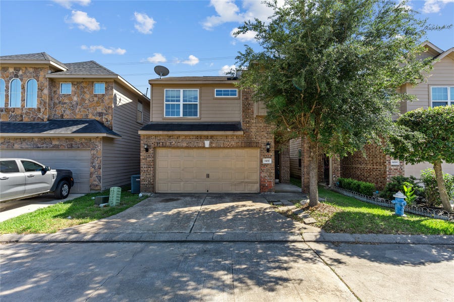 Property photo for 11017 Panther Court, Houston, TX