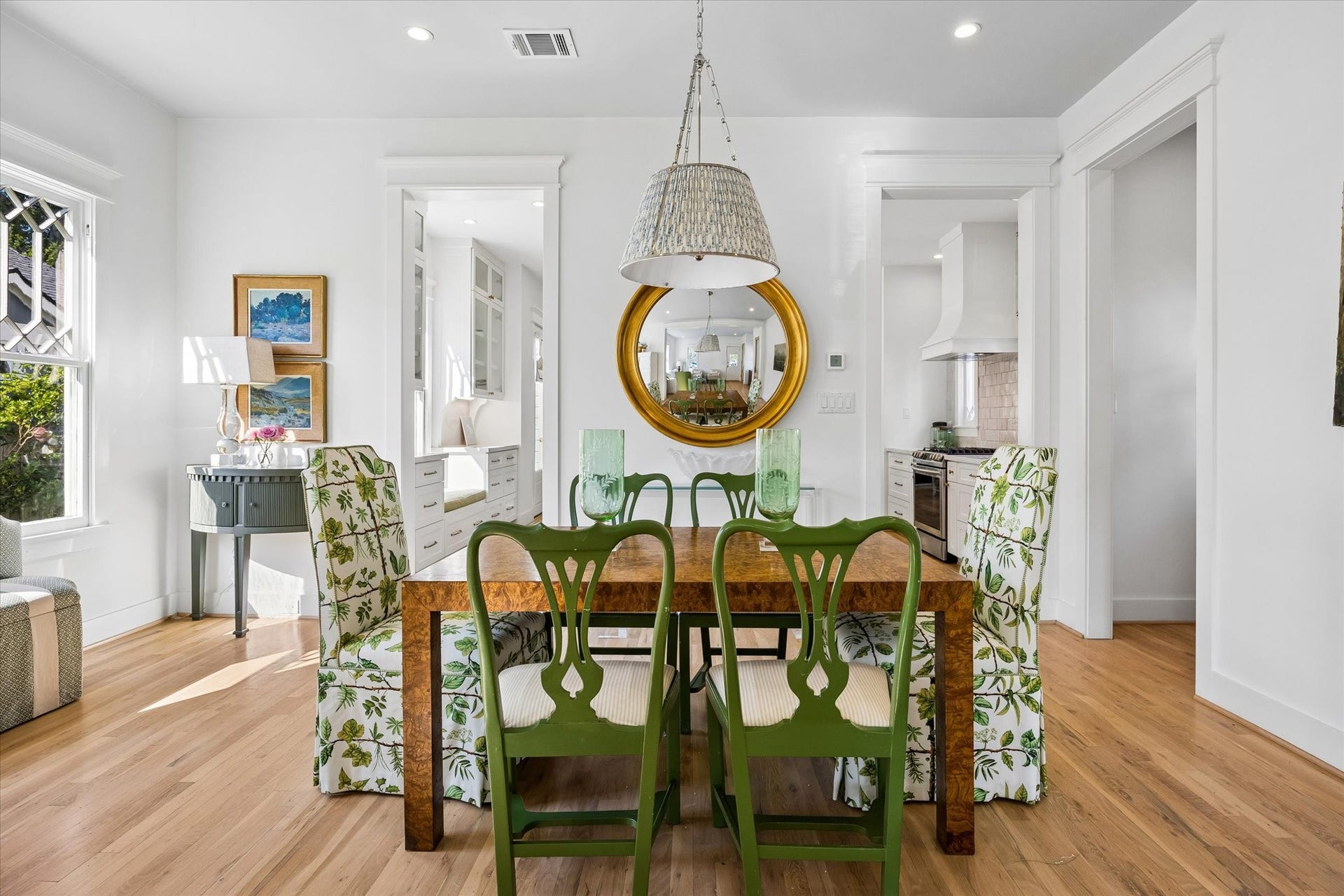 1509 Allston Street, Houston, TX 77008 CHARMING CHARACTER THROUGHOUT THE HOME