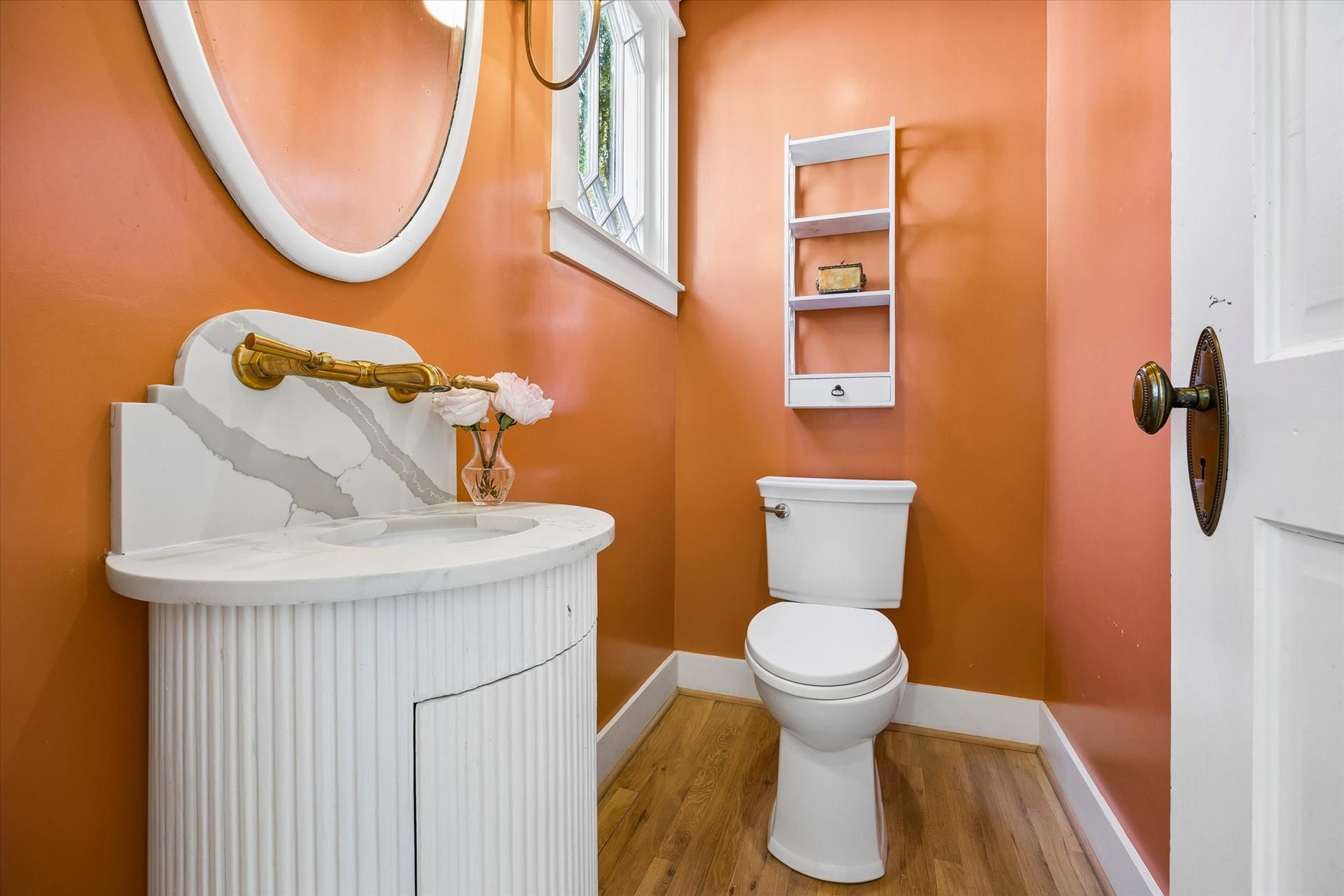 1509 Allston Street, Houston, TX 77008 POWDER ROOM WITH CUSTOM VANITY