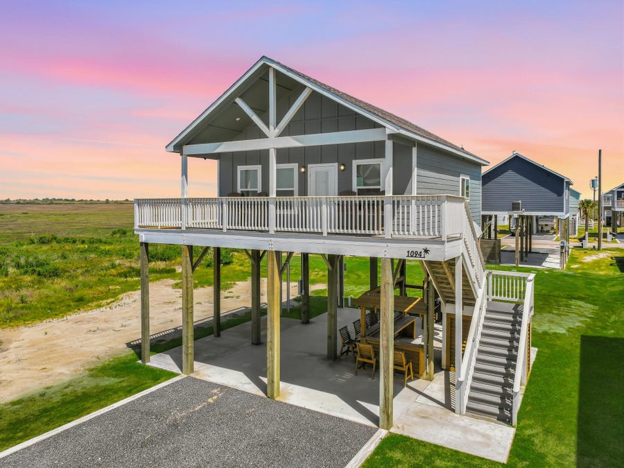 Property photo for 1094 Shady Lane, Gilchrist, TX