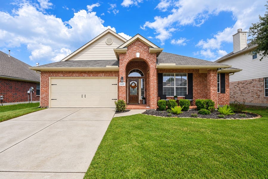 Property photo for 2402 Ligustrum Flower Drive, Spring, TX