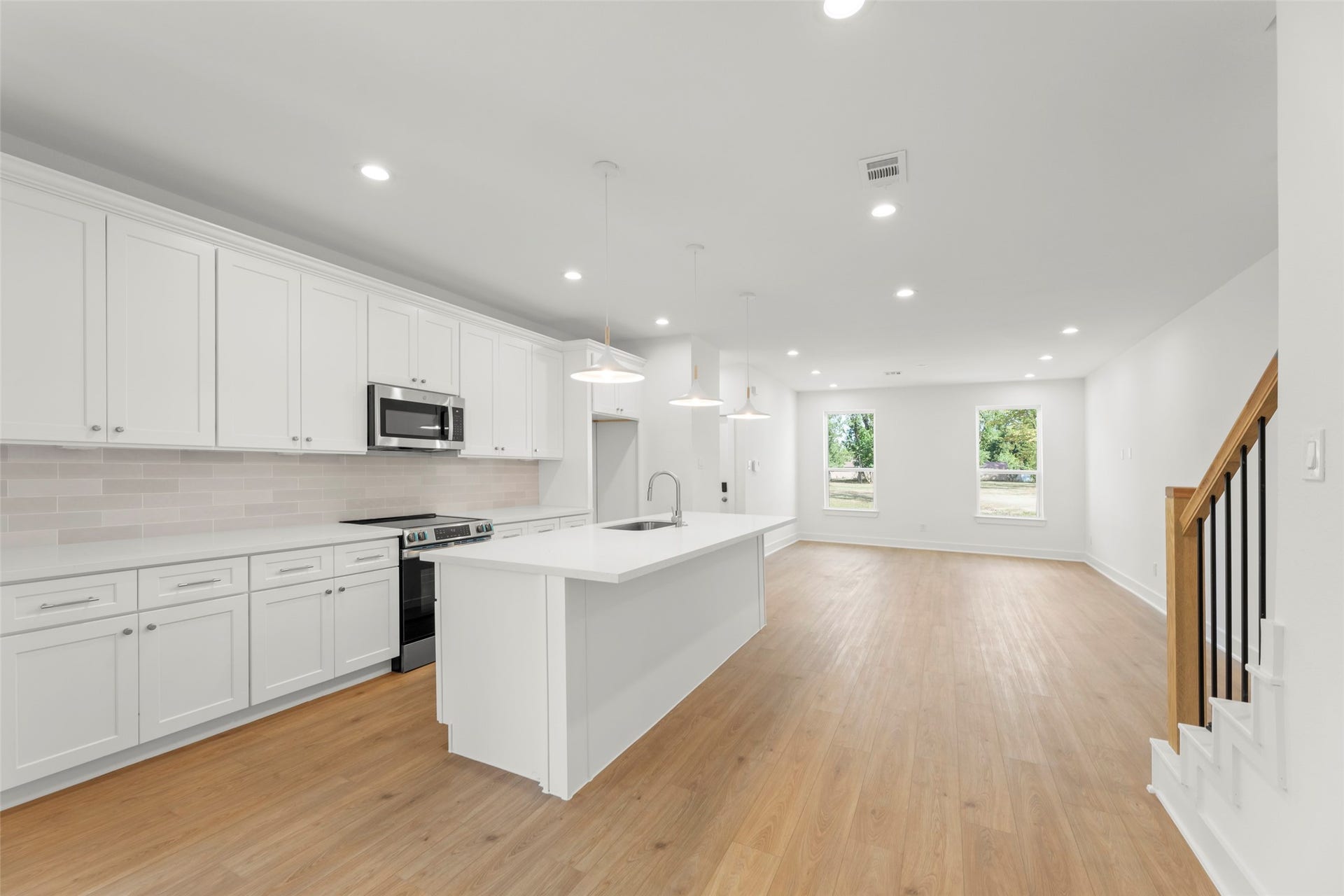 1477 Ferguson Way, Houston, TX 77088 Unit B