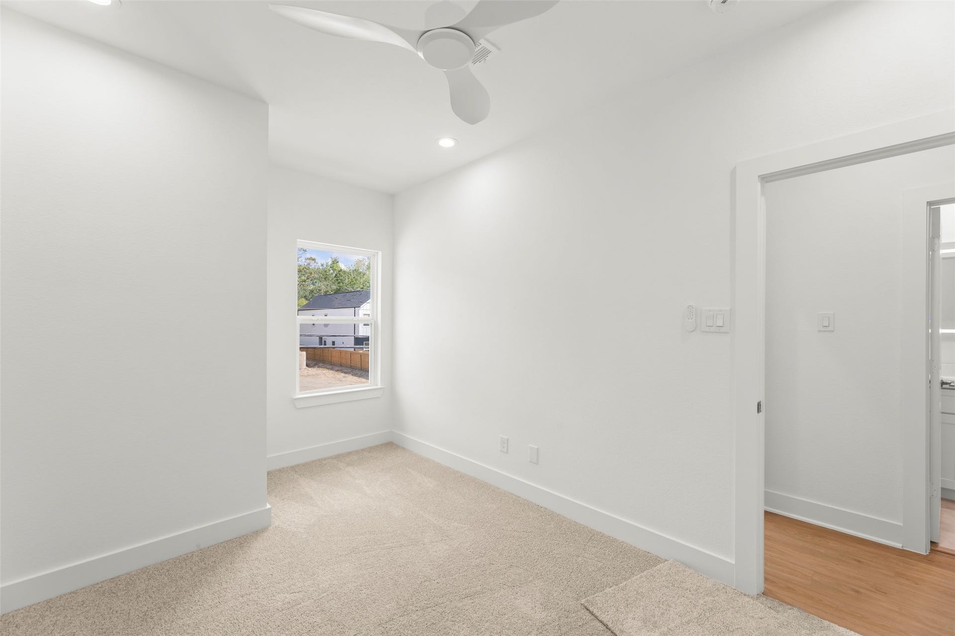 1477 Ferguson Way, Houston, TX 77088 Unit B