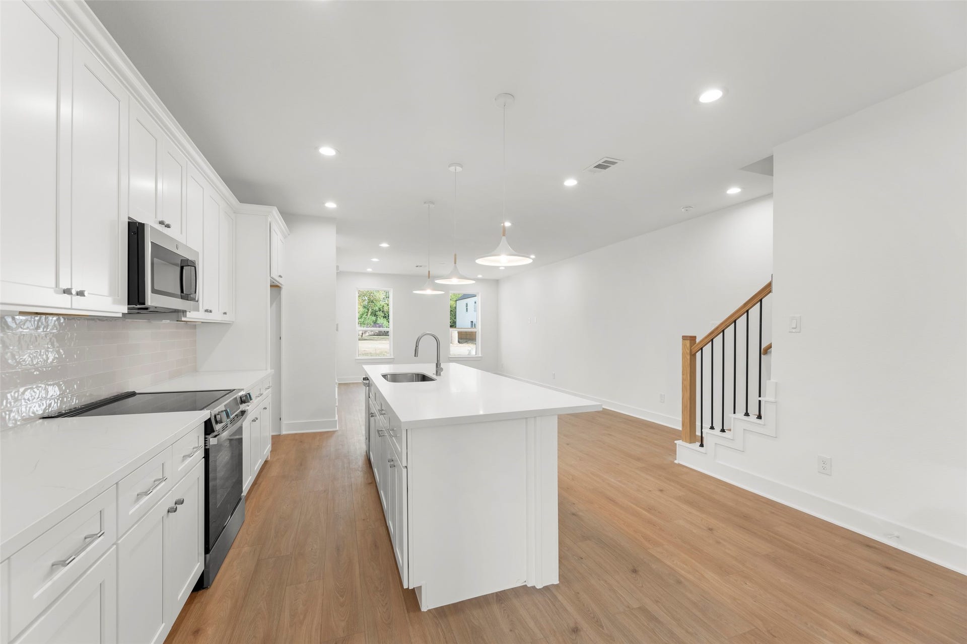 1477 Ferguson Way, Houston, TX 77088 Unit B