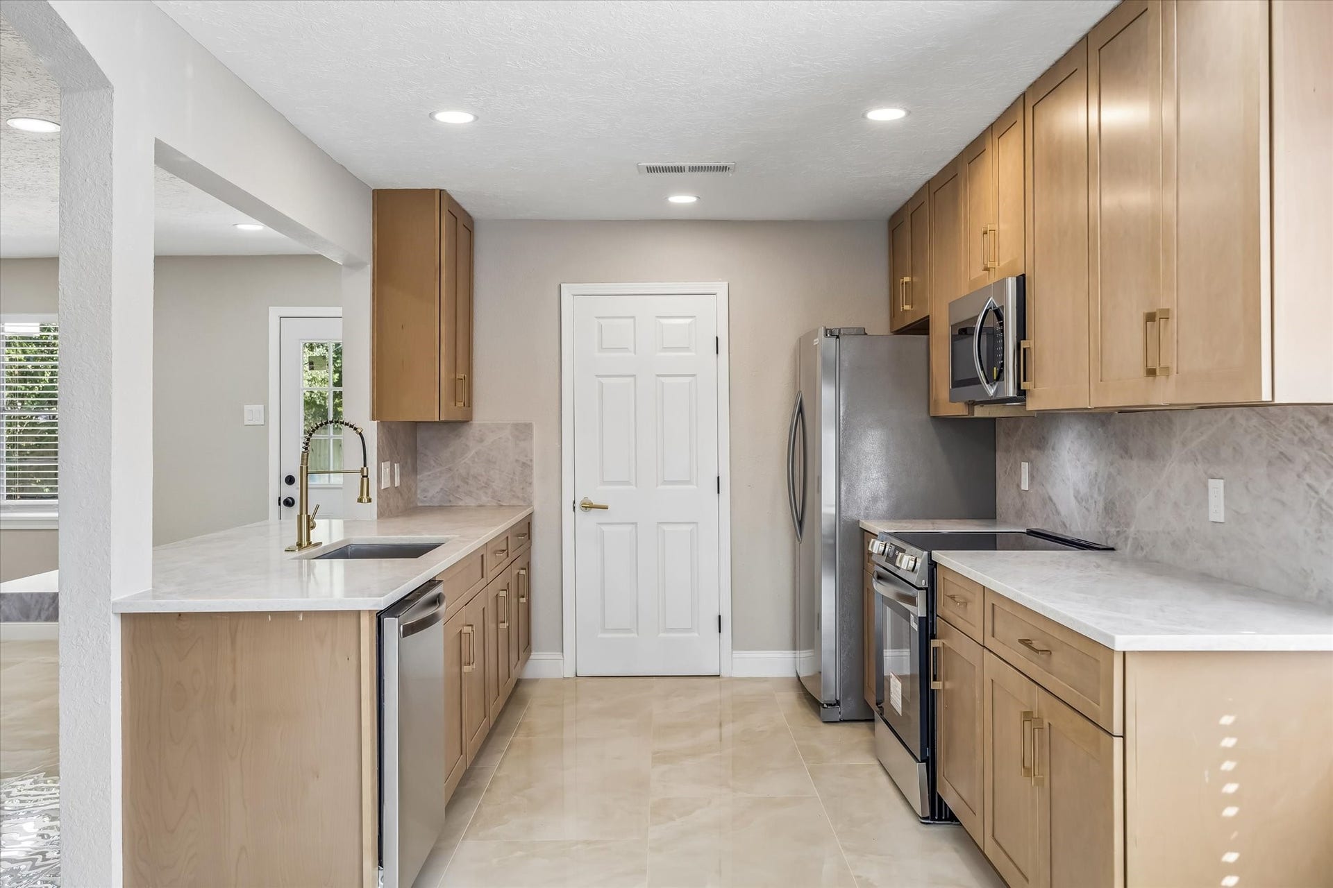 11027 Sagehill Drive, Houston, TX 77089 11027 Sagehill Drive, Houston, TX 77089