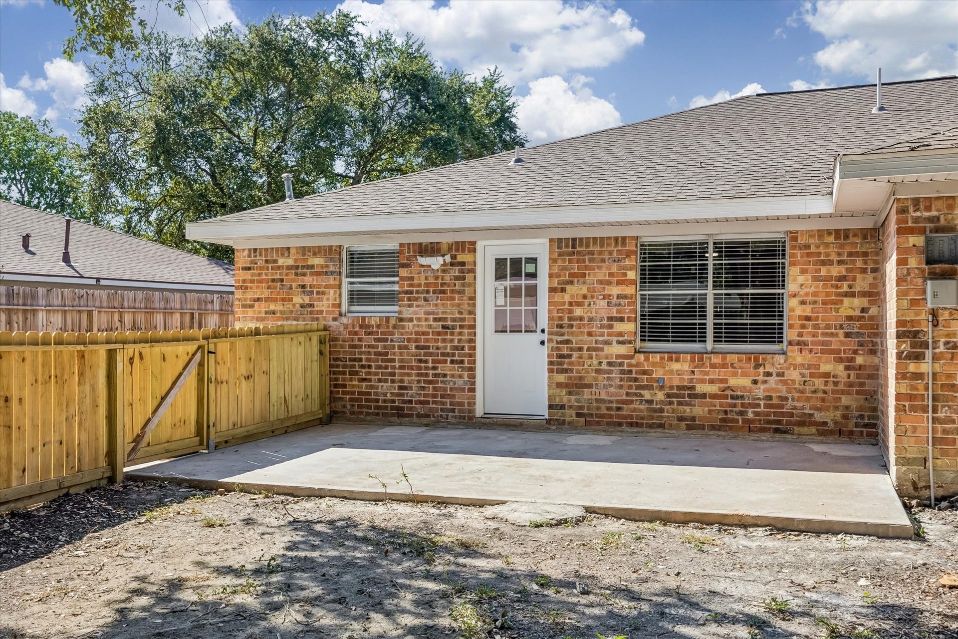 11027 Sagehill Drive, Houston, TX 77089 11027 Sagehill Drive, Houston, TX 77089