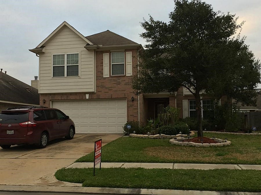 Property photo for 9506 Carsonmont Lane, Houston, TX
