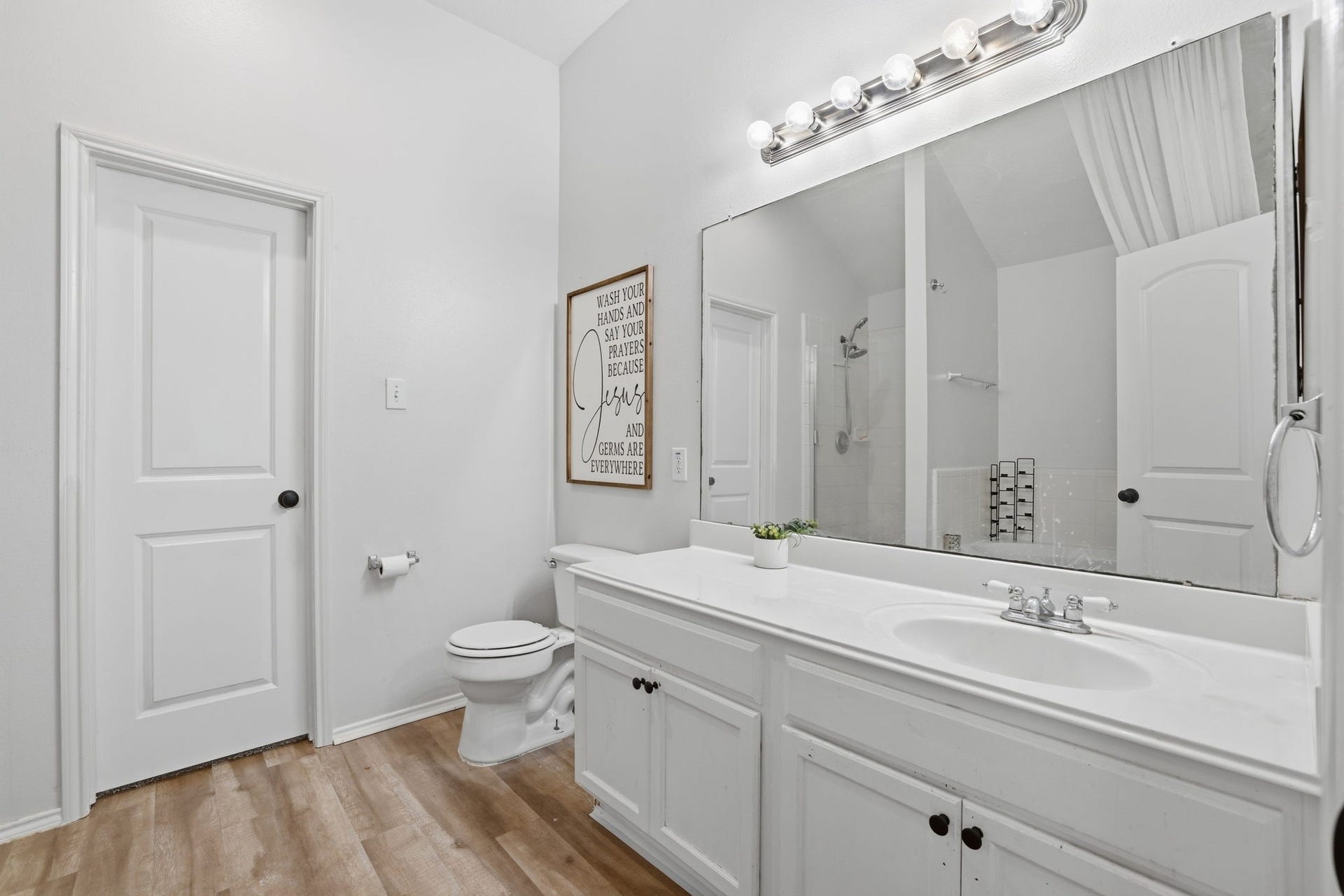 6407 Hillock Lane, Pearland, TX 77584 6407 Hillock Lane, Pearland, TX 77584