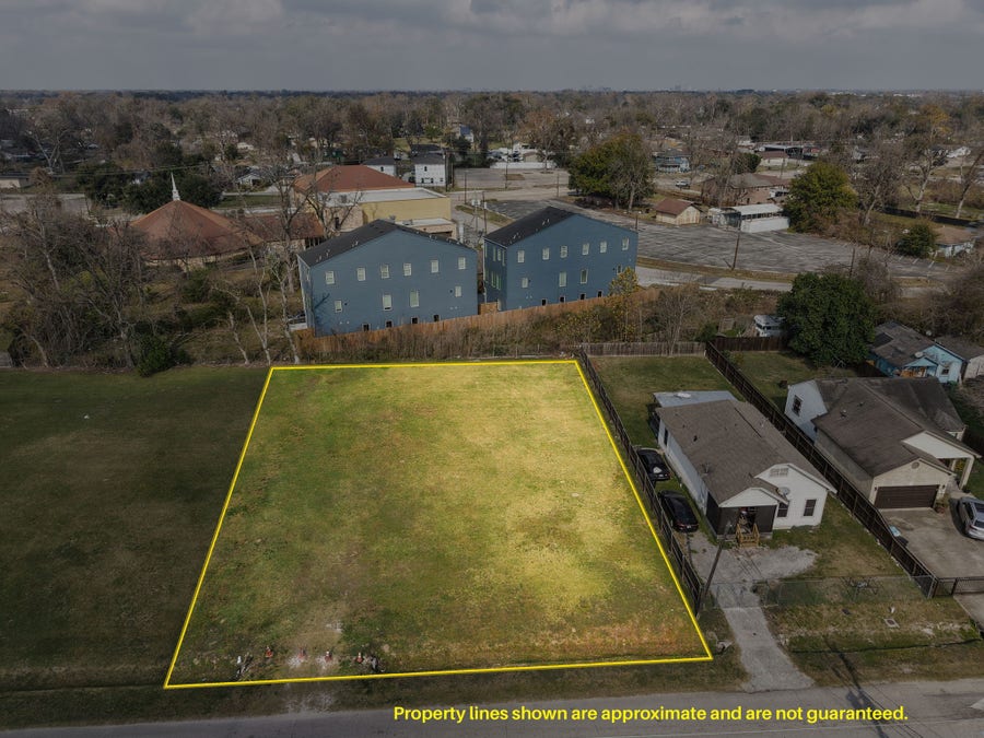 Property photo for 950 Granville Drive, Houston, TX