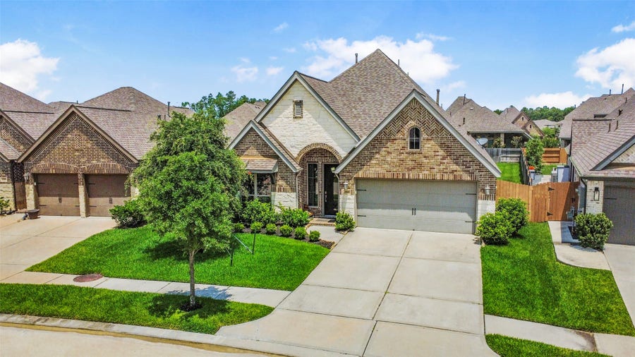 Property photo for 28160 Knight Peak Drive, Spring, TX
