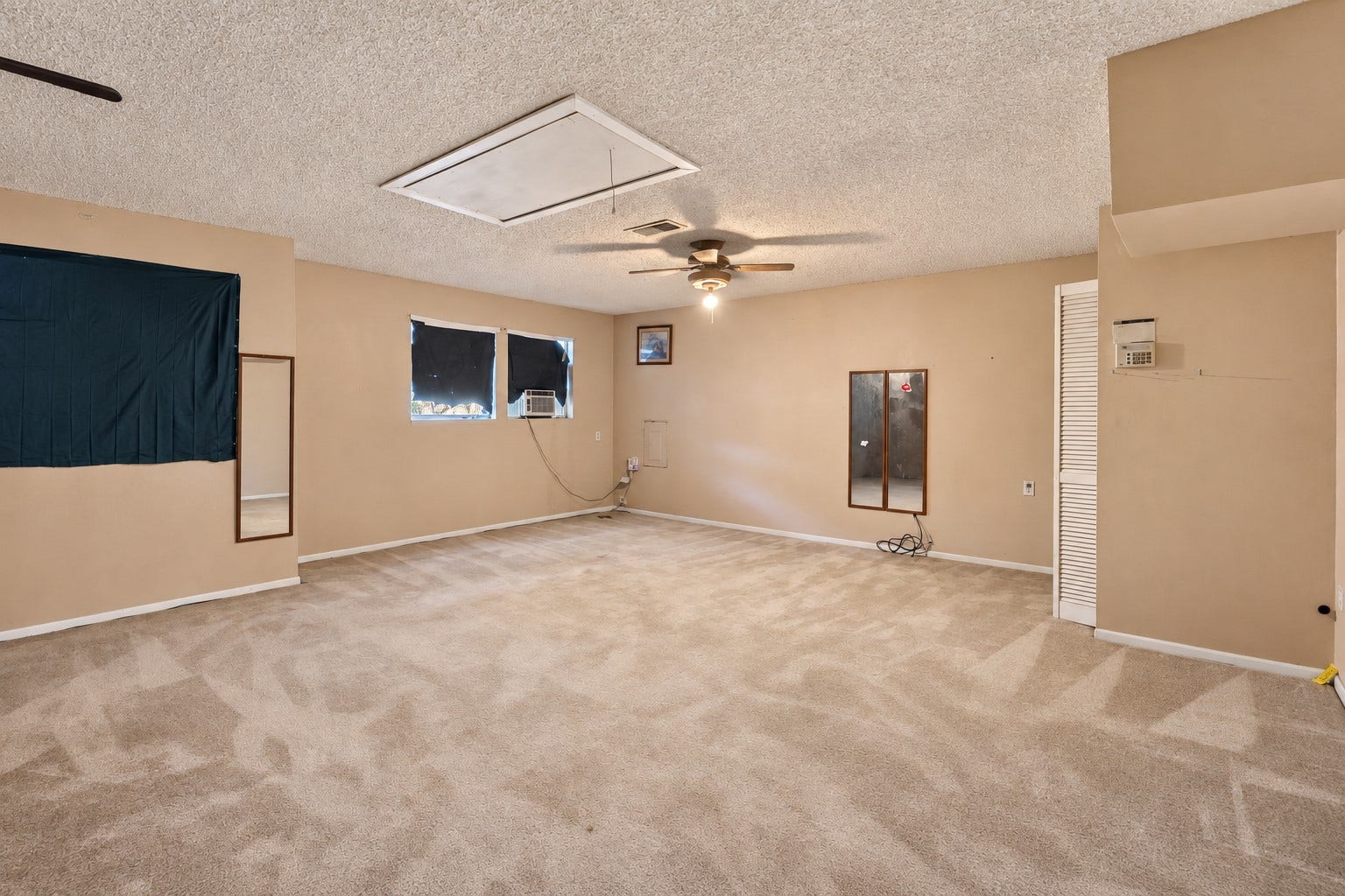 1303 Lake Road, La Marque, TX 77568 1303 Lake Road, La Marque, TX 77568