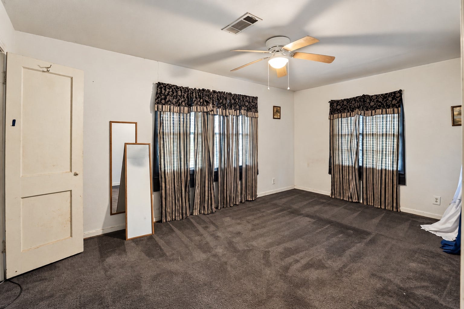 1303 Lake Road, La Marque, TX 77568 1303 Lake Road, La Marque, TX 77568