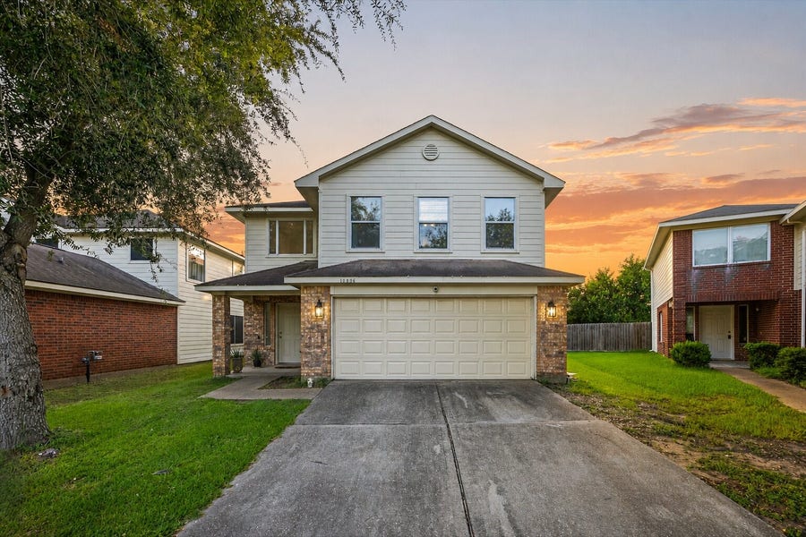 Property photo for 10806 Tallow Briar, Houston, TX