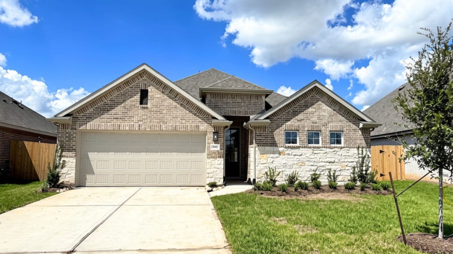 Property photo for 405 Magnolia View Drive, Brookshire, TX