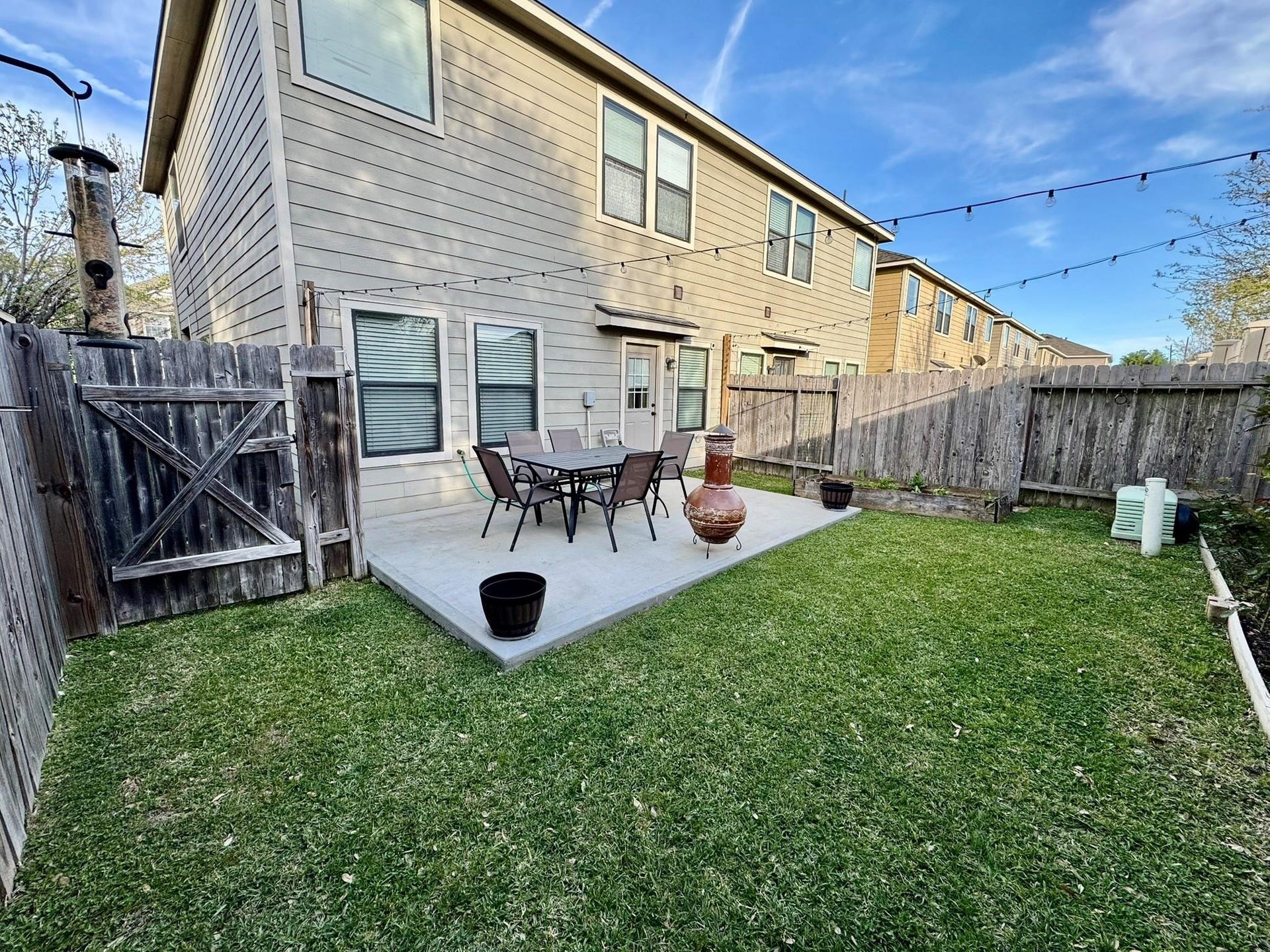 6043 Shelbourne Park Lane, Houston, TX 77084 6043 Shelbourne Park Lane, Houston, TX 77084