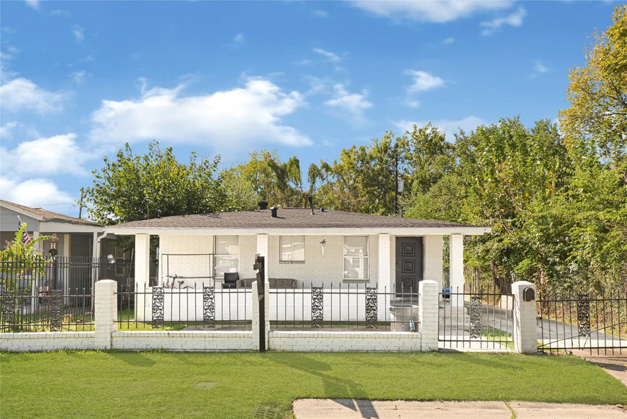 Property photo for 10526 Palestine Street, Jacinto City, TX