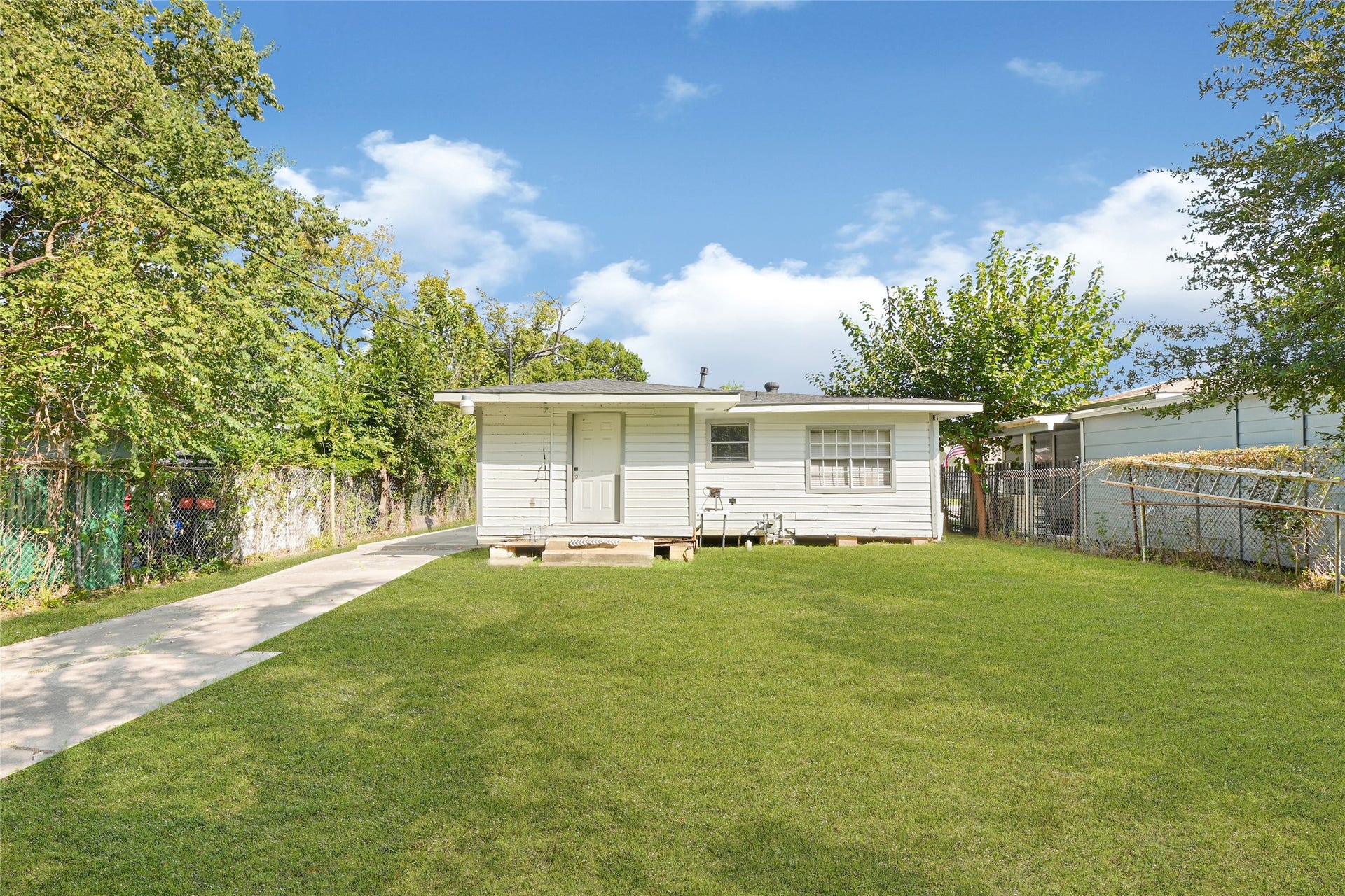 10526 Palestine Street, Jacinto City, TX 77029 10526 Palestine Street, Jacinto City, TX 77029
