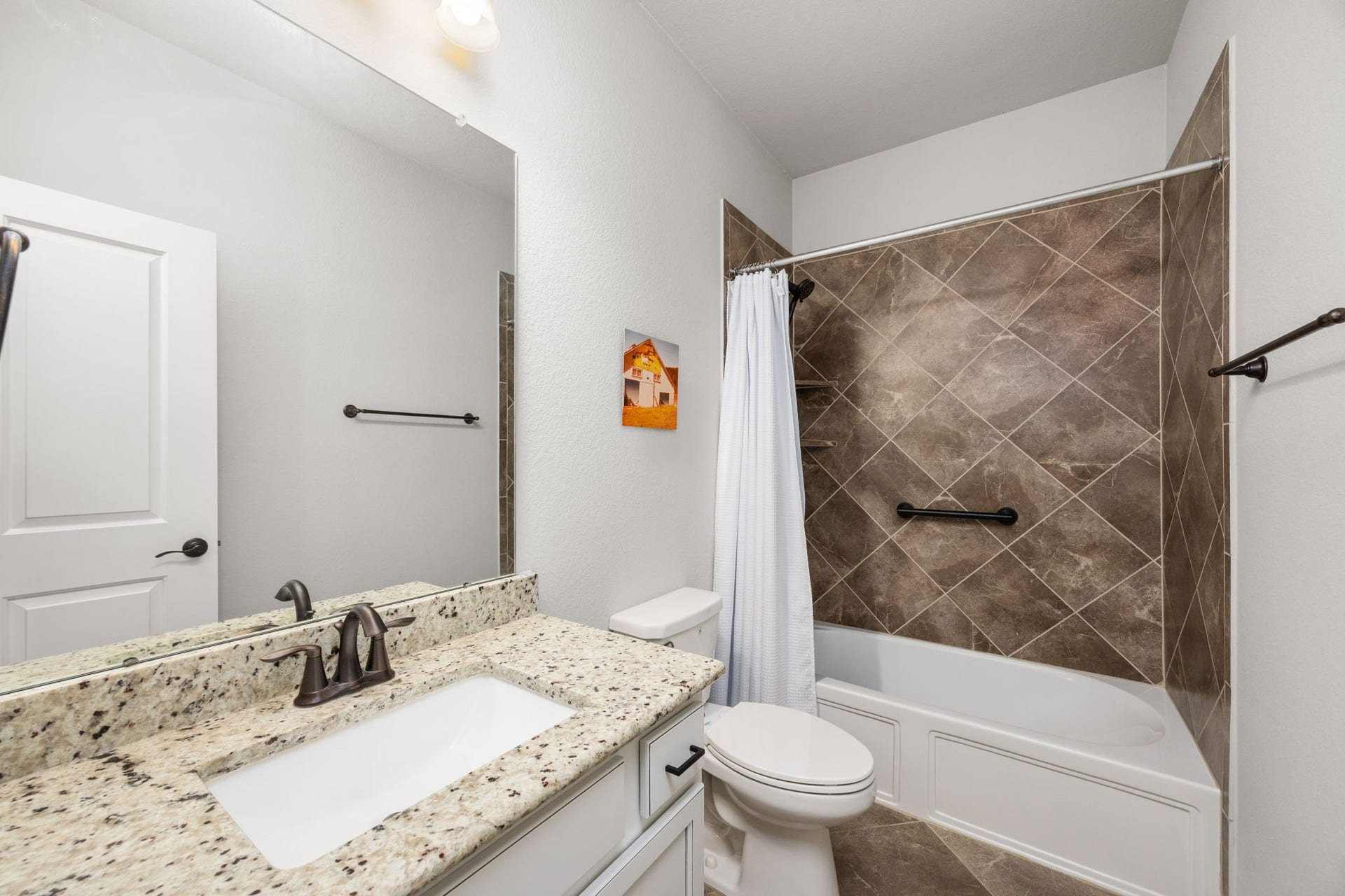 Full bathroom downstairs for guest.