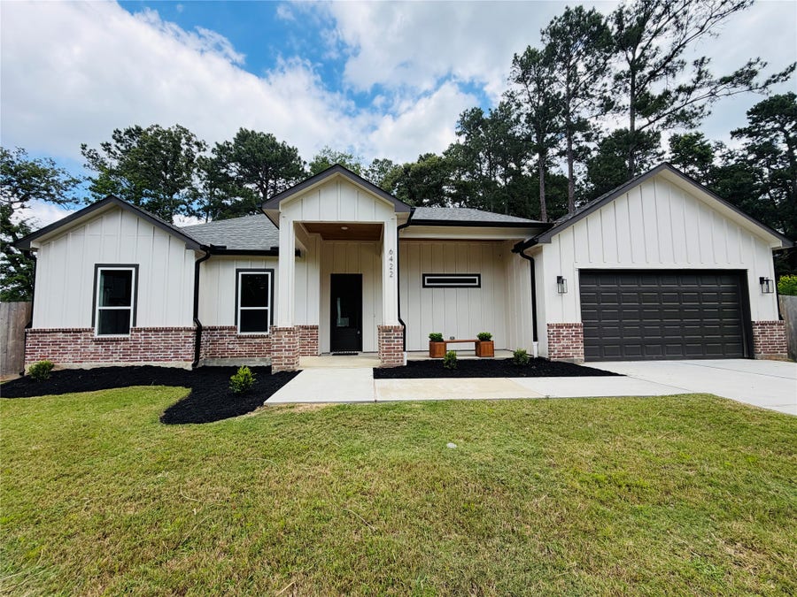 Property photo for 6422 Sugar Bush Drive, Magnolia, TX