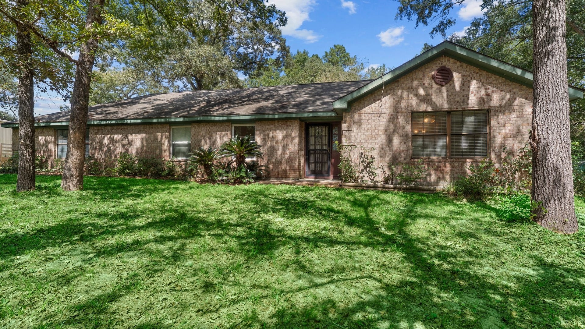 10593 Champion Village Drive, Conroe, TX 77303 10593 Champion Village Drive, Conroe, TX 77303