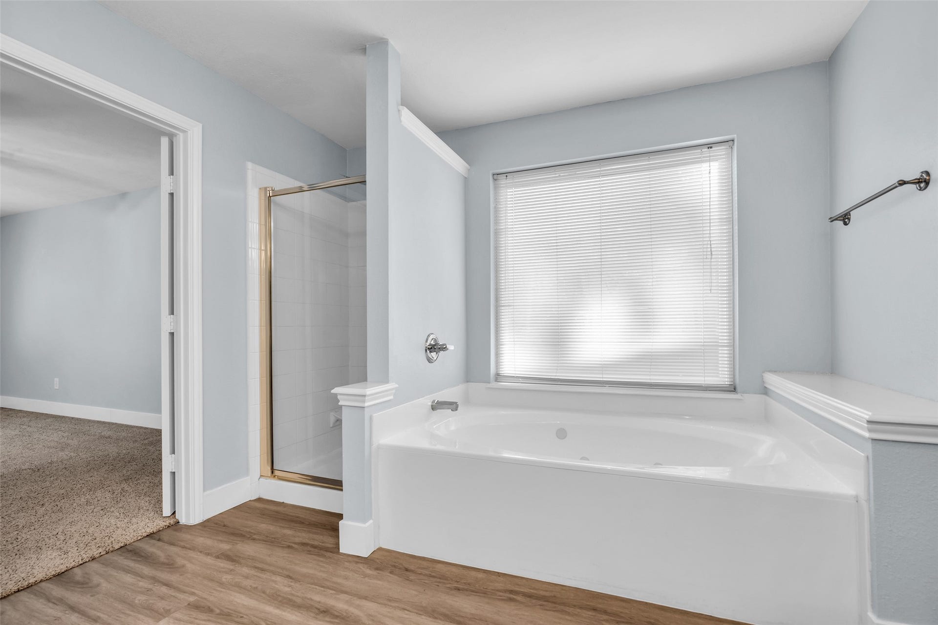 12722 Wolf Creek Court, Humble, TX 77346 Primary bath. Separate show an tub