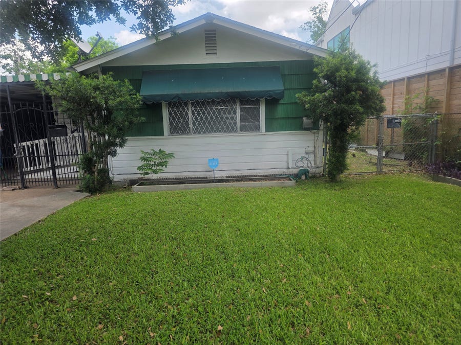 Property photo for 5206 Robertson Street, Houston, TX