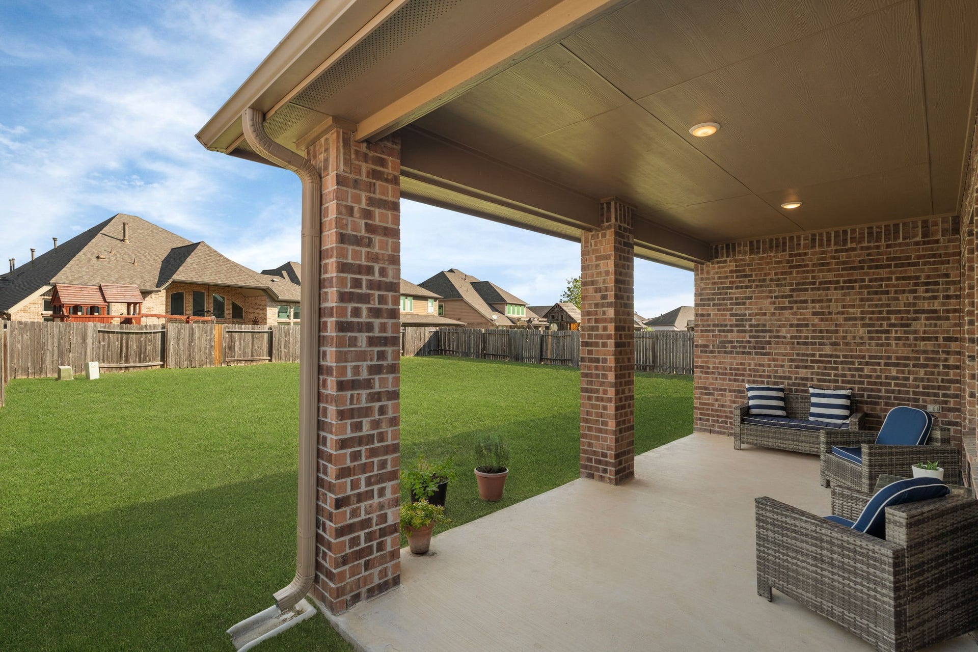 23418 Tirino Shores Drive, Katy, TX 77493 Plenty of space to enjoy the outdoors in a private setting.