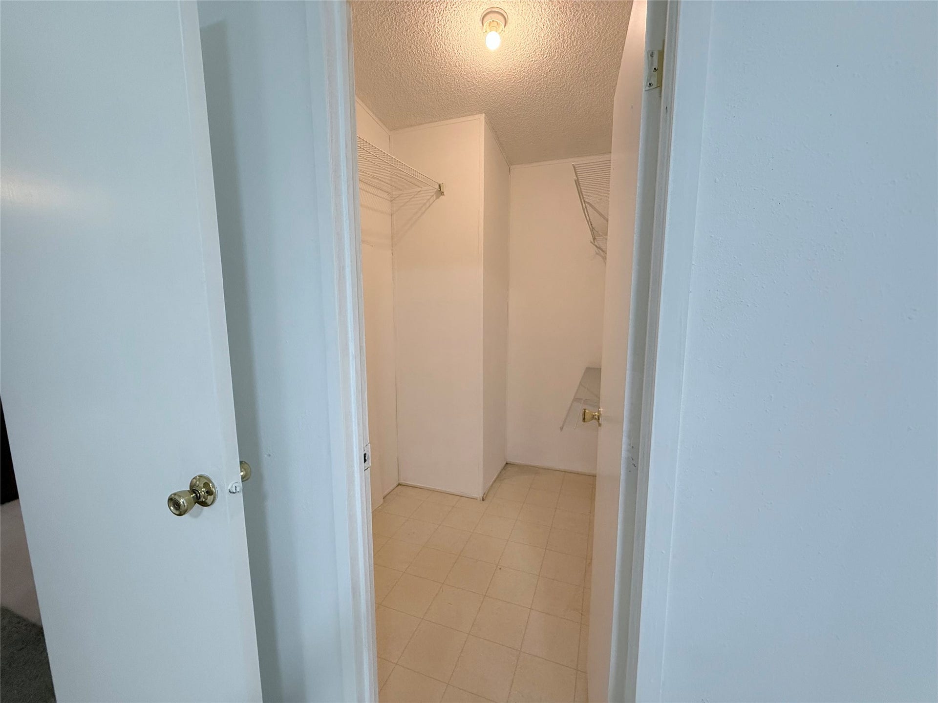 13416 Commander Circle, Willis, TX 77318 LARGE WALK IN CLOSET