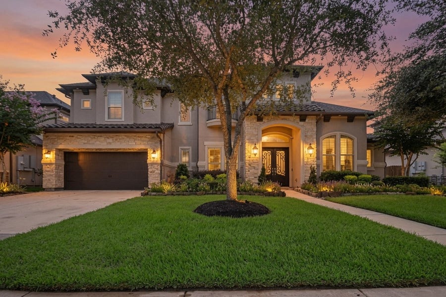 Property photo for 1104 Hackberry Branch Lane, Friendswood, TX