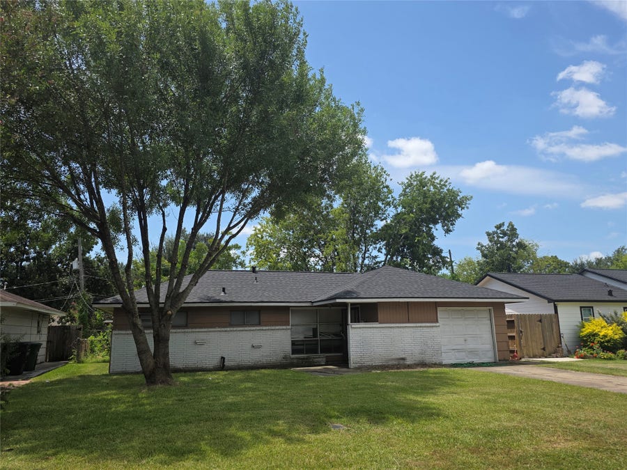 Property photo for 10118 Lafferty Oaks Street, Houston, TX