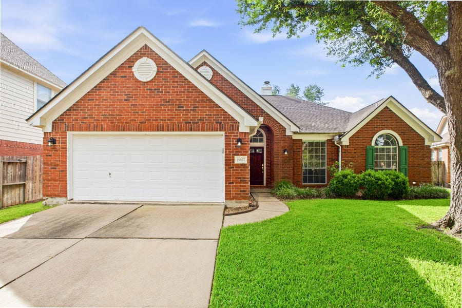 Property photo for 15627 Oakworth Court, Sugar Land, TX