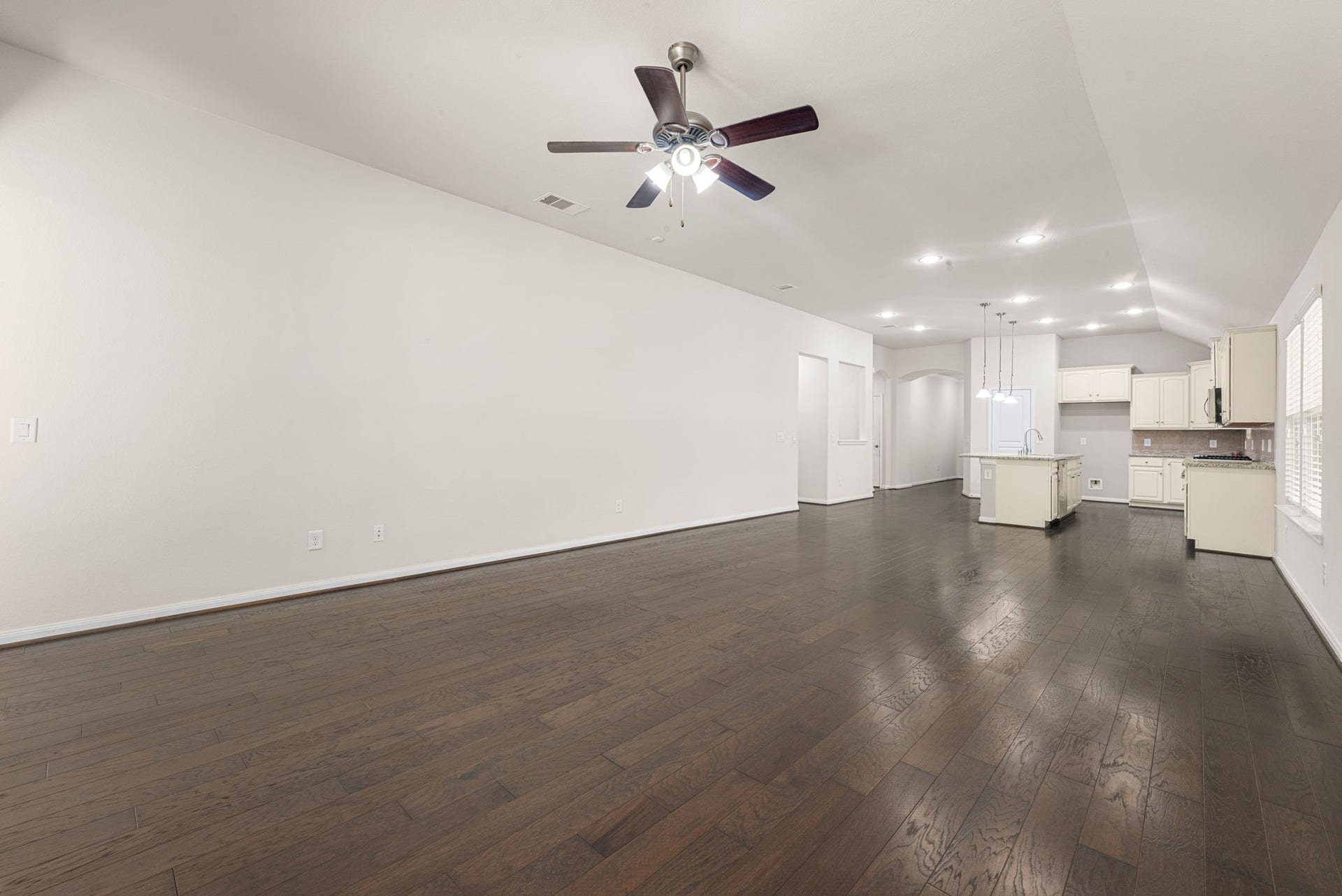 4568 Argonne Woods Drive, Porter, TX 77365 4568 Argonne Woods Drive, Porter, TX 77365