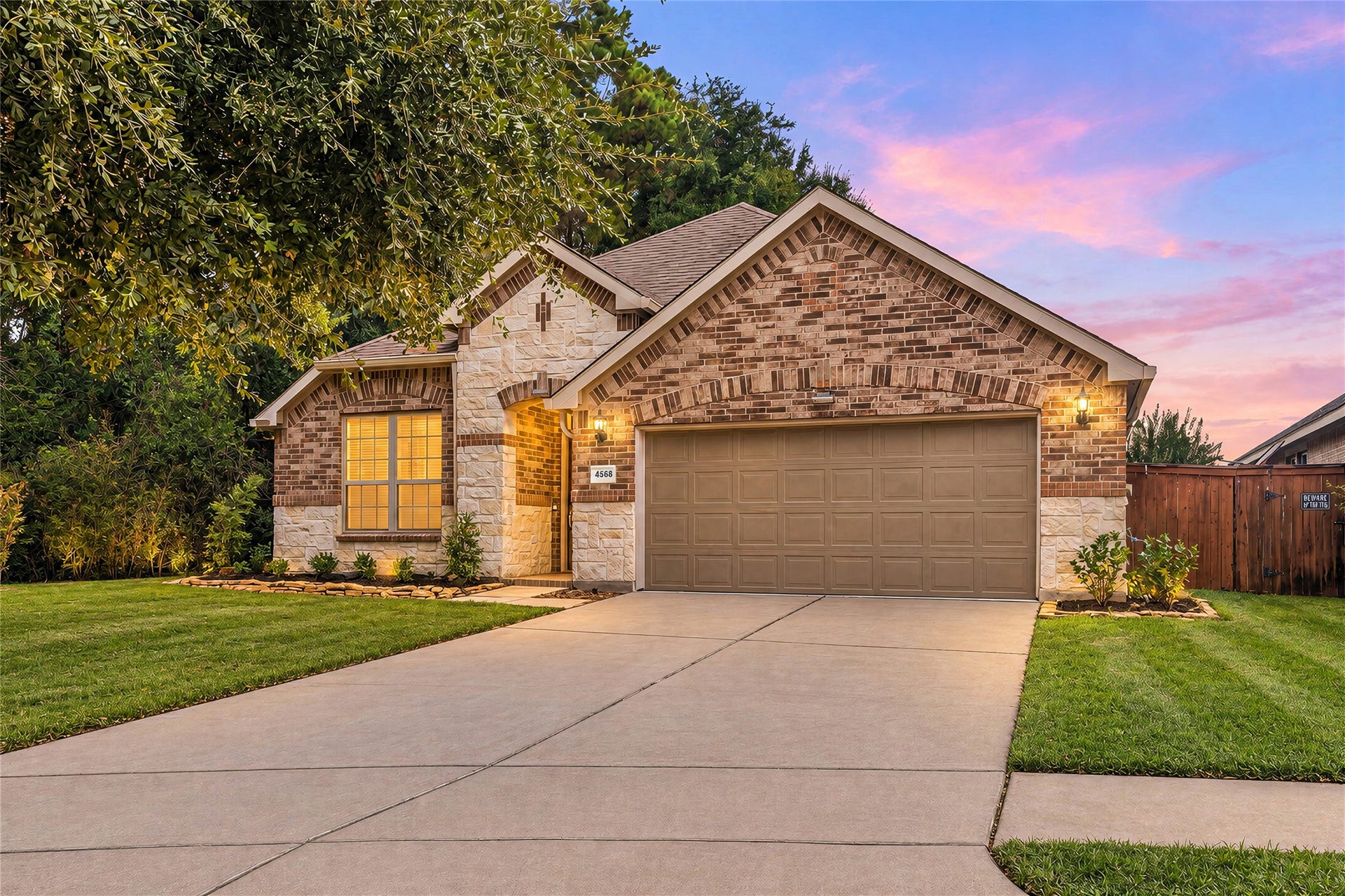 4568 Argonne Woods Drive, Porter, TX 77365 VIRTUAL GRASS EDIT