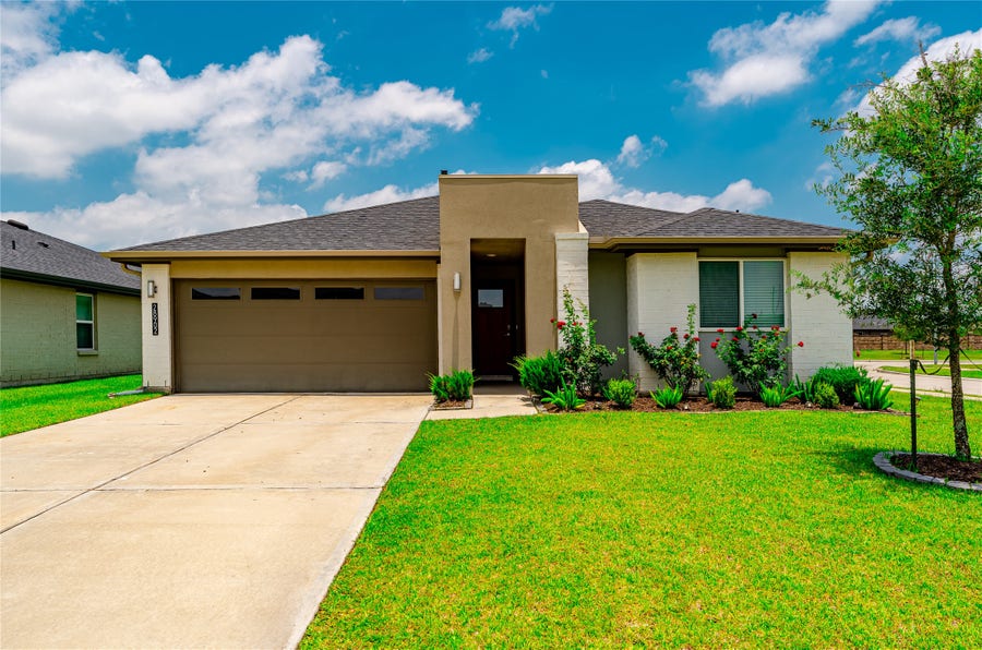 Property photo for 28902 Yachting Point Lane, Katy, TX
